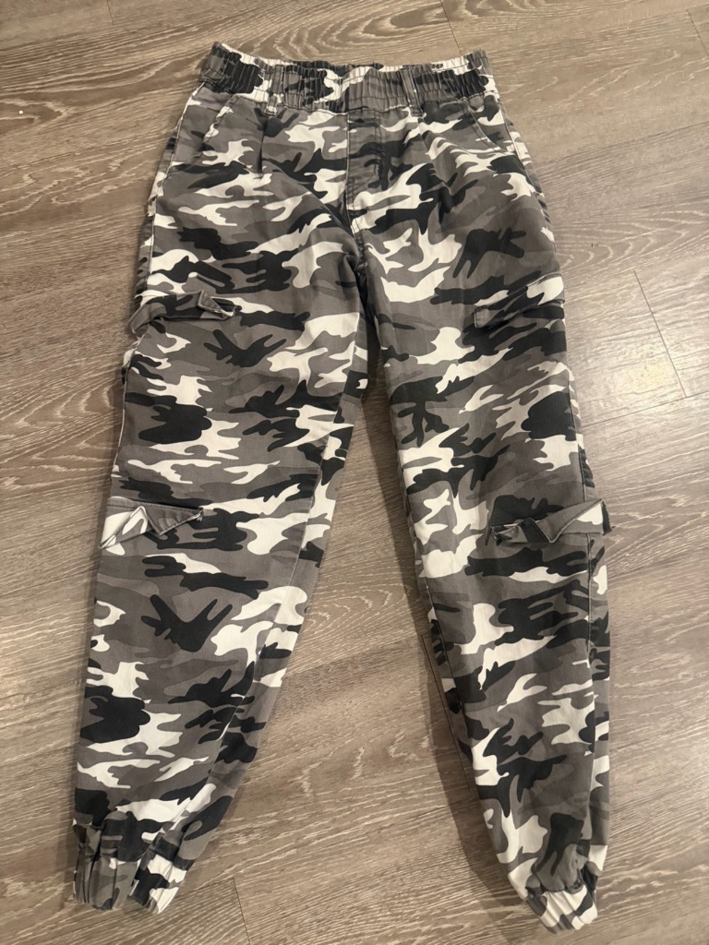 V.I.P. Camo Cargo Joggers Gray Black Camouflage Pants Stretch Size S 27